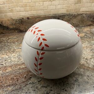 Kitchen Worthy Baseball Cookie Jar Ceramic BRAND NEW